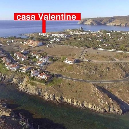 Beachfront Duplex With Terrace And Sea Views - Cadaques Luaran gambar